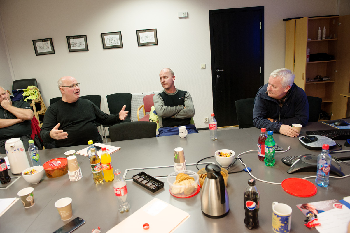 Fra venstre: Områdeansvarlig i Industri Energi, Asle Reime, hovedverneombud Sven Ove Bauge og administrerende direktør Harald Grande.