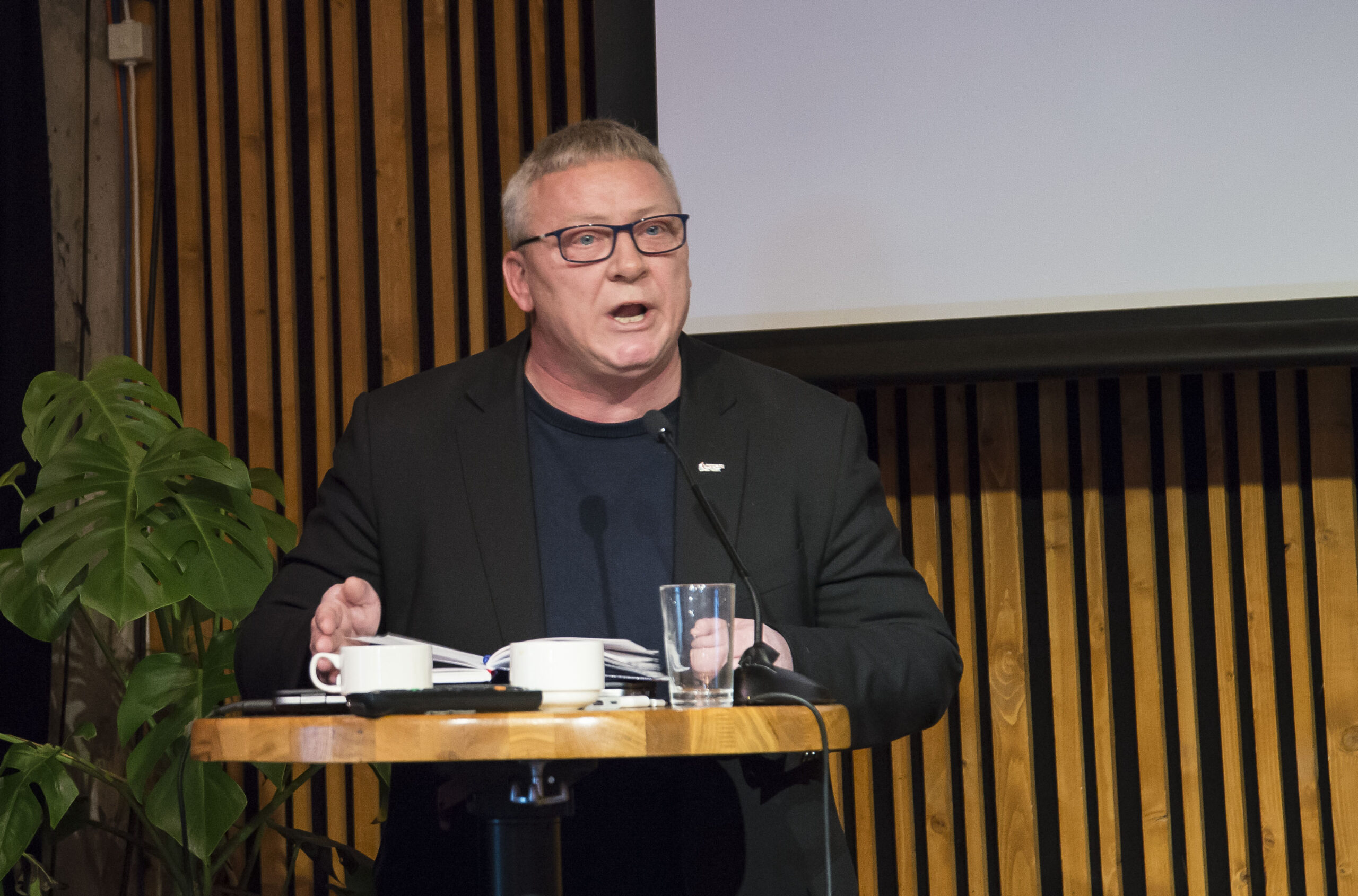 Hovedtillitsvalgt Ørjan Normann sier fagforeningen jobber knallhardt for å unngå permitteringer. Arkivfoto: Atle Espen Helgesen