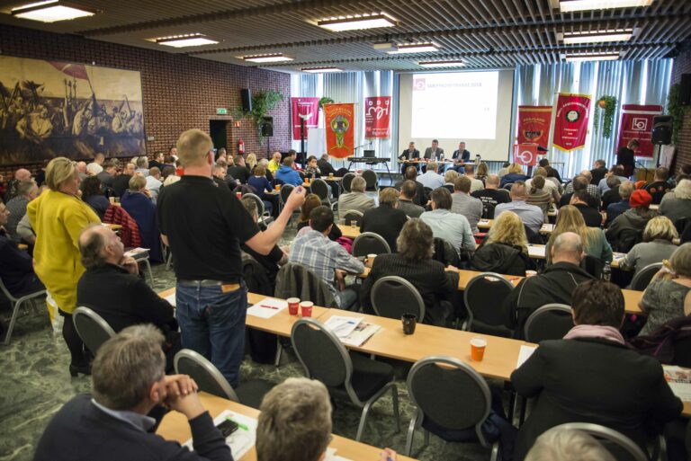 Fullsatt sal på informasjonskonferanse om tariffoppgjøret i Stavanger