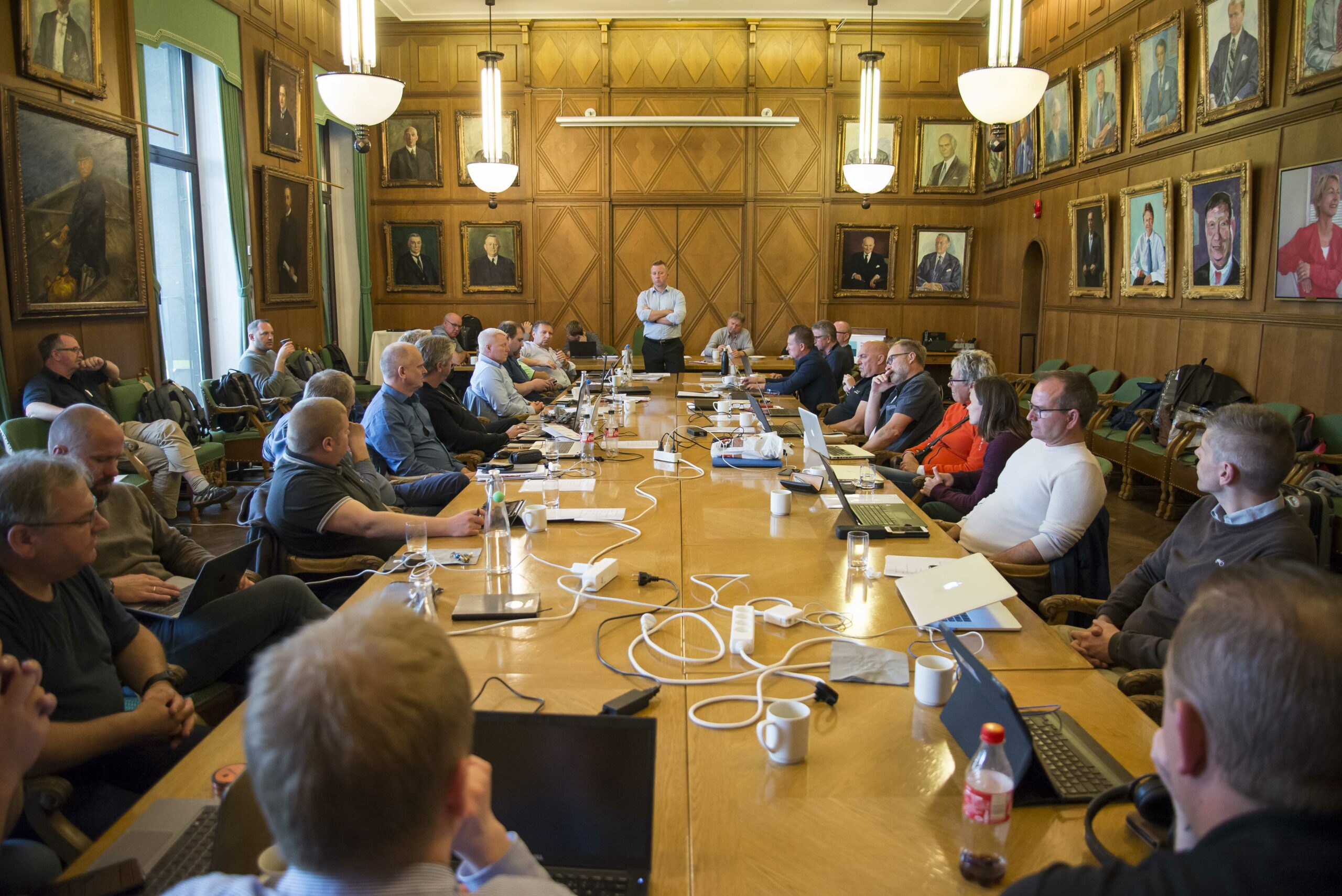 Industri Energis forhandlingsutvalg har i to dager forhandlet med NR i Rederiforbundets lokaler i Oslo. Foto: Atle Espen Helgesen